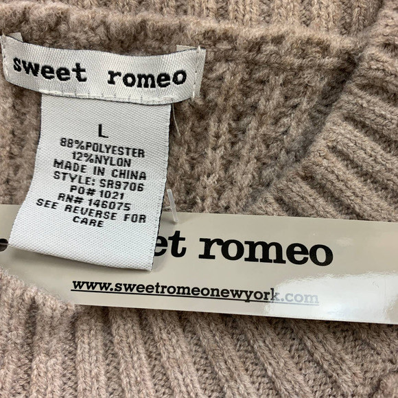 Sweet Romeo Seam Front Waffle Pullover Sweater - Picture 6 of 7
